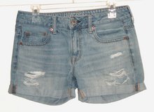 American Eagle Cuffed Distressed Boy Midi Denim Jean Shorts Woman's 4 in Morris, Illinois