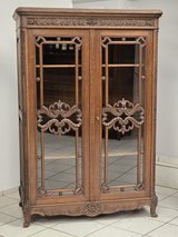 Freddy's - Louis XV bookcase in Ramstein, Germany