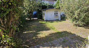 Pets welcome! 3BR home, 6ft fence, prime location. in Wiesbaden, GE