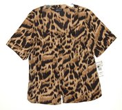 NEW Jones New York Signature Woman Button Front Leopard Blouse Woman's Plus 1X in Shorewood, Illinois