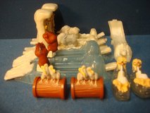 VARIETY OF BURGER KING 2002 ICE AGE HAPPY MEAL SERIES in Batavia, Illinois