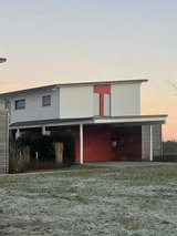 Edelsfeld Modern 3-Bedroom House with Yard & Carport in Grafenwoehr, GE