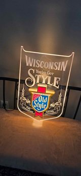 1982 Heileman's Old Style WISCONSIN You've Got STYLE Lighted Beer Sign in Brookfield, Wisconsin