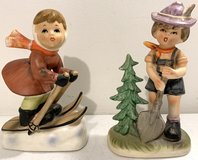 2 VTG 50s-60s Arnart Imports Japan porcelain Figurines - Girl Skier & Boy w/Shovel Set *EUC* in Chicago, Illinois