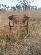 Heavy Duty Round Bale Feeder in Leesville, Louisiana