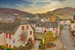 Large 3BR Apartment on 3rd floor (134 sqm) in city of Bernkastel-Kues in Spangdahlem, Germany