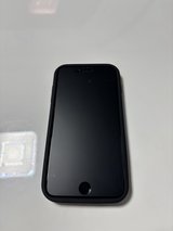 iPhone 8 Plus sim free works like brand new no scratches in Ramstein, Germany