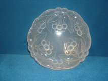 9 " DIAMETER FROSTED BOTTOM GLASS SERVING BOWL in Naperville, Illinois