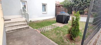 TLA/TDY freestand. 2BR 2BA house w/ AC, walk-in closet, patio & BBQ grill, 2min to RAB [ref: L14] in Ramstein, Germany