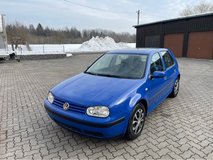 Volkswagen Golf 4 door automatic- new inspection in Hohenfels, Germany