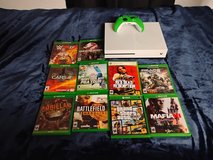 XBOX  ONE   1 TB   BUNDLE in Moody AFB, Georgia