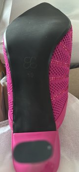 beauty pair pumps just in time for Valentine’s Day in Okinawa, Japan