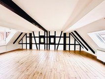 SPACIOIUS 3 BEDROOM APARTMENT ON THE 2ND AND 3RD FLOOR IN STUTTGART in Stuttgart, GE