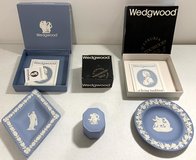 Vintage Wedgewood Jasperware Set - Diamond dish - Box & round plate in Bolingbrook, Illinois