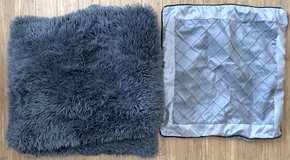 Queen Shaggy Gray Duvet Cover & 1 Euro square Pillow Sham in Chicago, Illinois