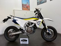 HUSQVARNA 701SUPER MOTO in Okinawa, Japan