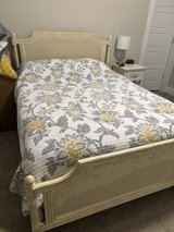 Rustic Queen Head and Footboard w/ Mattress Set in Perry, Georgia