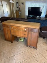 Cabnet in Alamogordo, New Mexico