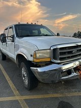 1999 7.3 super duty 4x4 6 spd manual in Leesville, Louisiana