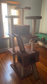 cat Tower $30 in Plainfield, Illinois