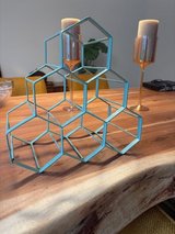 Honeycomb wine rack in Stuttgart, GE