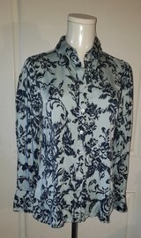 Chico's Blue Long Sleeve Blouse/Top (Size 0) in Sacramento, California