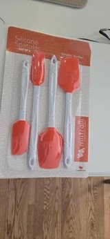 Mistralli® 4-Piece Silicone Spatula Set - Orange - Brand New in Package!! in Chicago, Illinois