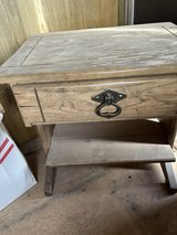 end stands pair in Alamogordo, New Mexico