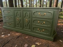 Huge Thomasville Dresser 9 Drawers 82x20x32 Solid Wood Olive Green Satin New in Houston, Texas