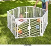 enclosed play area in Kingwood, Texas