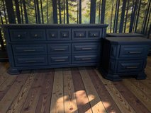 Huge Lexington Pine Dresser & Nightstands Solid Wood 3pc Bedroom Set Navy Satin New in Kingwood, Texas
