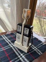 Route 66 Salt & pepper Shakers in Chicago, Illinois