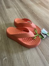 New w /tag CROCKS w7 flip flops in Okinawa, Japan