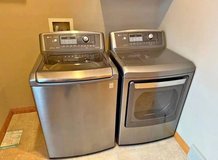 Washer and dryer in Chicago, Illinois