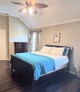 (4) Piece Queen Bedroom Suite in Houston, Texas