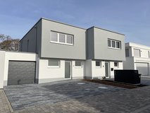 Modern Flat-Roof Duplex in a Quiet Suburban Location in Homburg for SALE in Ramstein, Germany