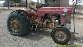 1967 Masser Fergurson tractor in Alamogordo, New Mexico