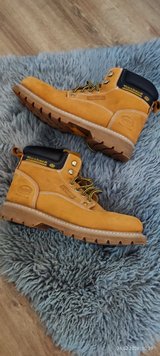 Dockers 43 size new in Grafenwoehr, GE