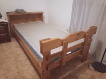 Heavy Wood Twin Bed in Alamogordo, New Mexico