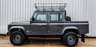 2001 Land Rover Defender 110 Pick up in Stuttgart, GE