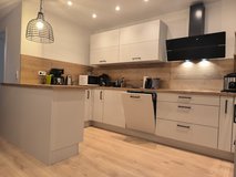 TLA/TDY spacious 2BR 1.5BA in downtown Ramstein, 5min to RAB [ref: S3B] in Ramstein, Germany