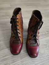 Lady Boots Size 38 / 7.5 in Alamogordo, New Mexico