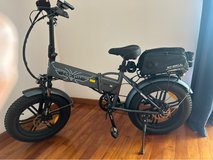 Electric Bike – 40 km/h – Only 634 km – Excellent Condition in Okinawa, Japan