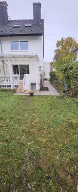 Dogs/cats allowed: 3BR home, 6ft fence, prime location. in Wiesbaden, GE