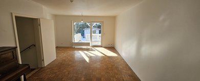 3BR Townhouse, 10mins to FRA Airport, 26mins to Clay in Wiesbaden, GE
