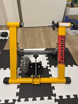 Blackburn Century Fluid Bike Trainer???????????? in Okinawa, Japan