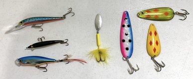 7 Vintage Fishing Lures Bundle - Crankbait spinnerbait & spoons Set / Lot - *$15 Takes ALL* in Joliet, Illinois