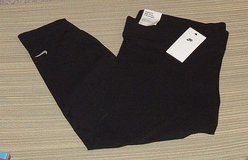 NEW $42 Nike Black Tight Fit Mid Rise 7/8 Length Legging Woman's 2X Activewear in Morris, Illinois