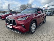 2023 Toyota Highlander Platinum AWD - Full-Size 3-Row SUV in Spangdahlem, Germany