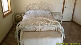 Full size BedRoom set in Alamogordo, New Mexico